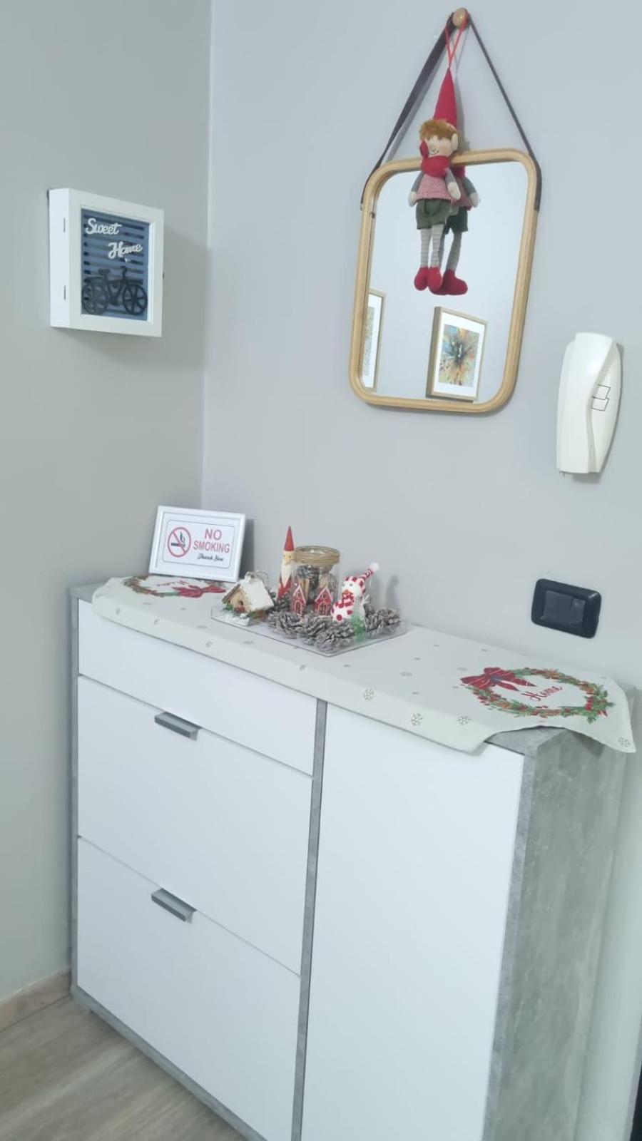 Nevila'S Apartment Тирана Экстерьер фото