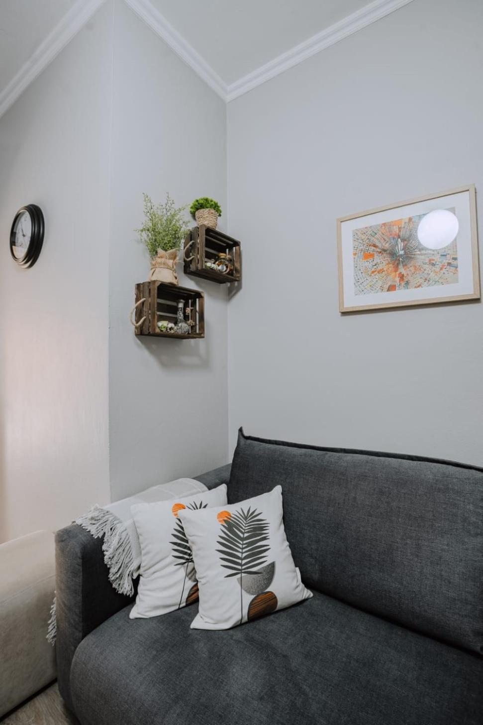 Nevila'S Apartment Тирана Экстерьер фото